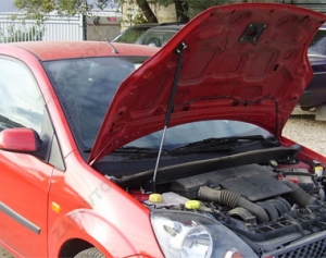 Упор капота Ford Fiesta (2001-2009) в сборе с кронтштейном ТехноМастер